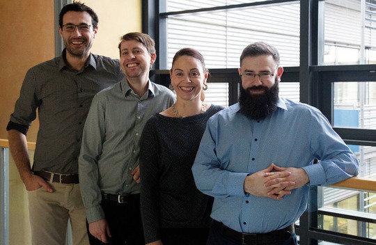 <p>KLAS-Team, v.l.n.r.: Rodrigo Perez-Garcia (MPIKG/TU-Berlin), Dr. Tom Robinson (MPIKG), Katja Schulze (MPIKG), Dr. Arren Bar-Even (MPIMP)</p>