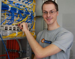 René Genz am Rangierfeld auch Patch Panel genannt