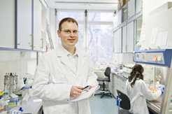 Dr. Bernd Lepenies