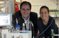 Achieving flow conditions: Prof. Dr. Peter Seeberger and Dr. Camille Correia