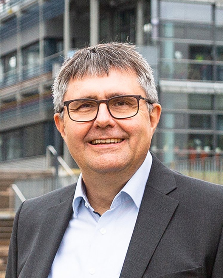 Prof. Dr. Dr.h.c.  Peter  Fratzl