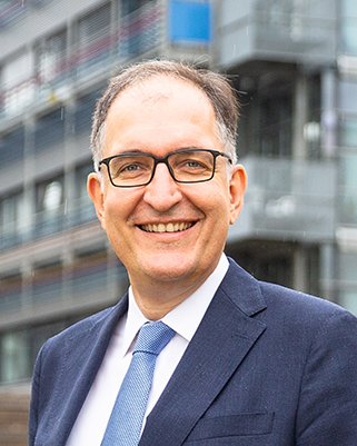 Prof. Dr. Dr. h.c. Peter H.  Seeberger