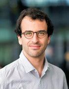 Dr. Dario Cambié