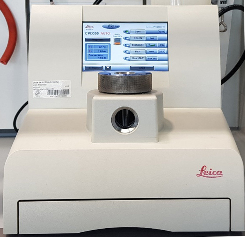Leica EM CPD30