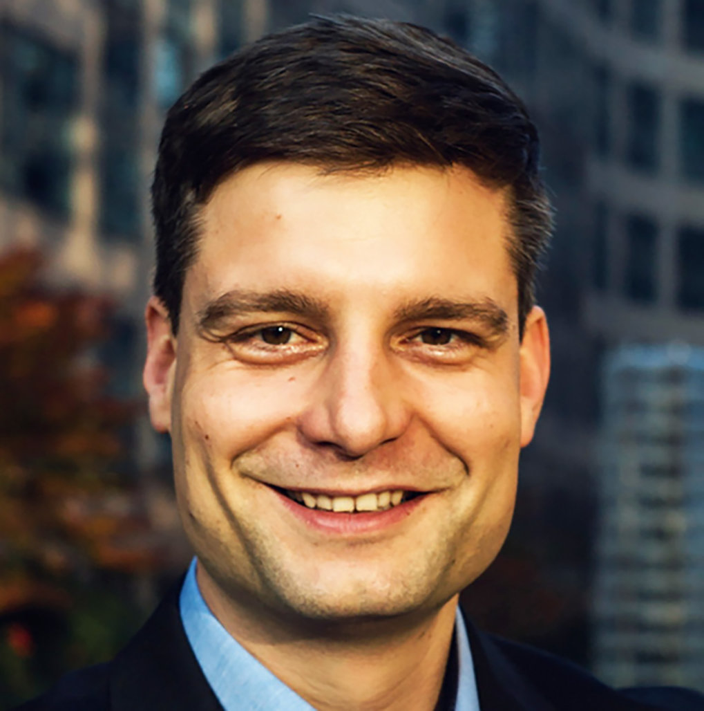 Dr. Lukas Zeininger