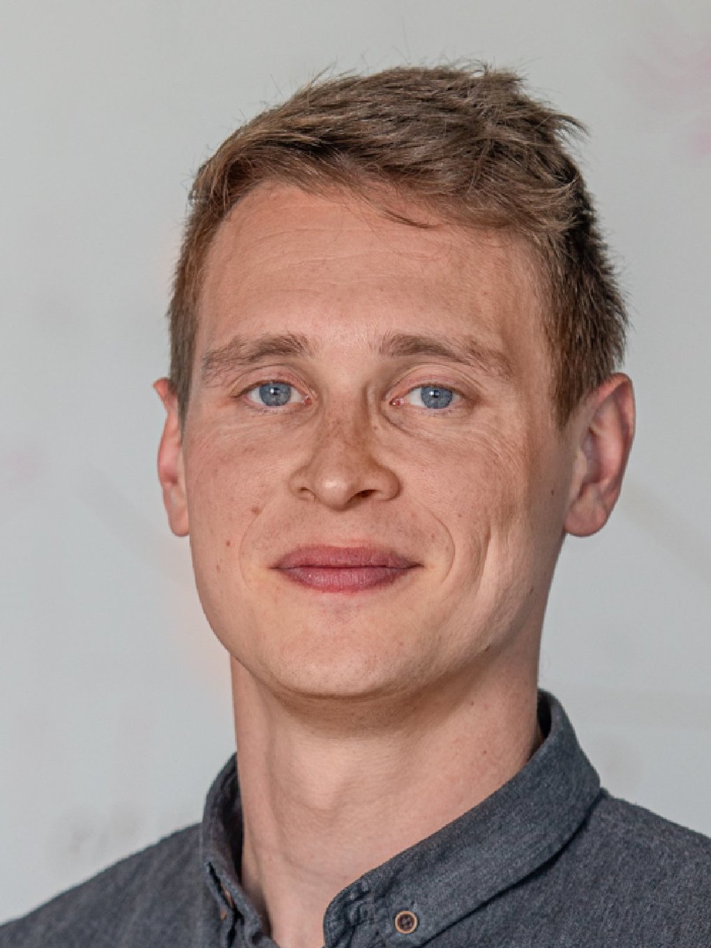 Dr. Oliver Späker